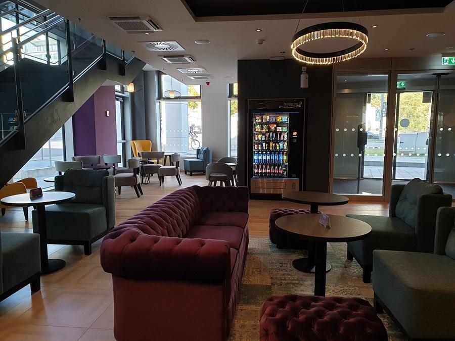 Premier Inn Stuttgart City Centre Екстериор снимка